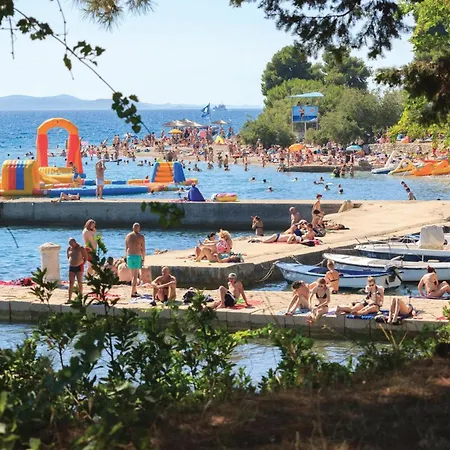 Awesome In בית נופש